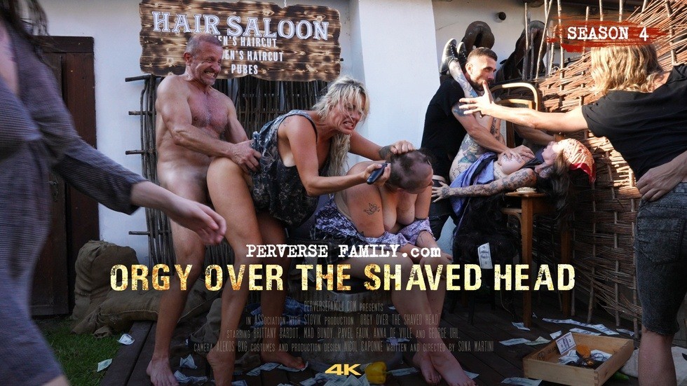 S4 E23 Orgy Over the Shaved Head